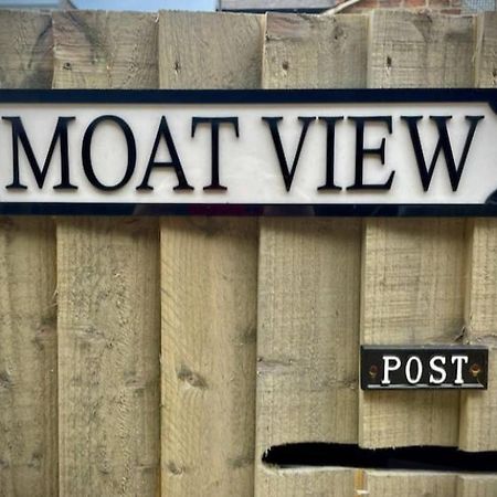 Moat View Free Parking, Central, Ev Plug York Kültér fotó